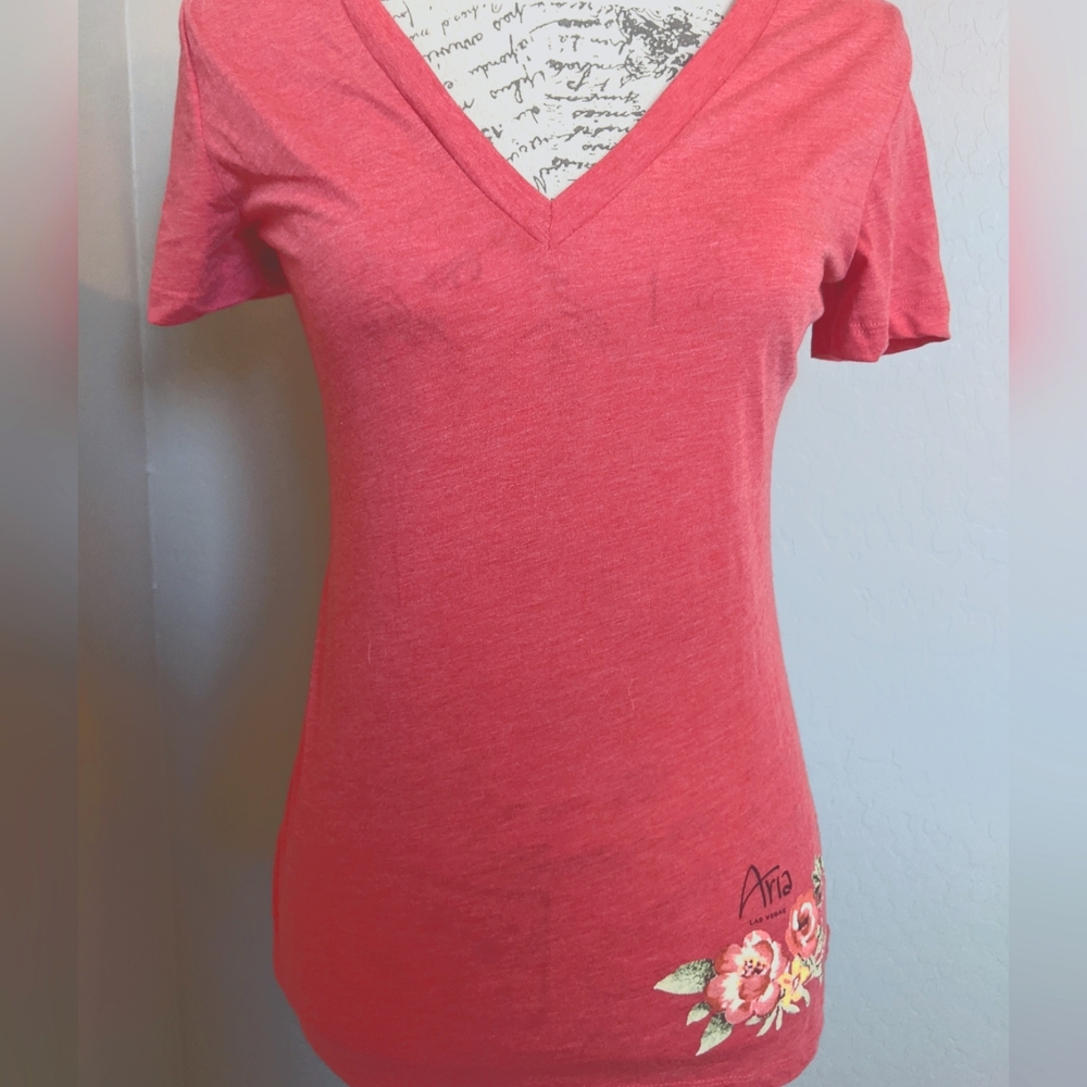 Aria Las Vegas V Neck Top Medium